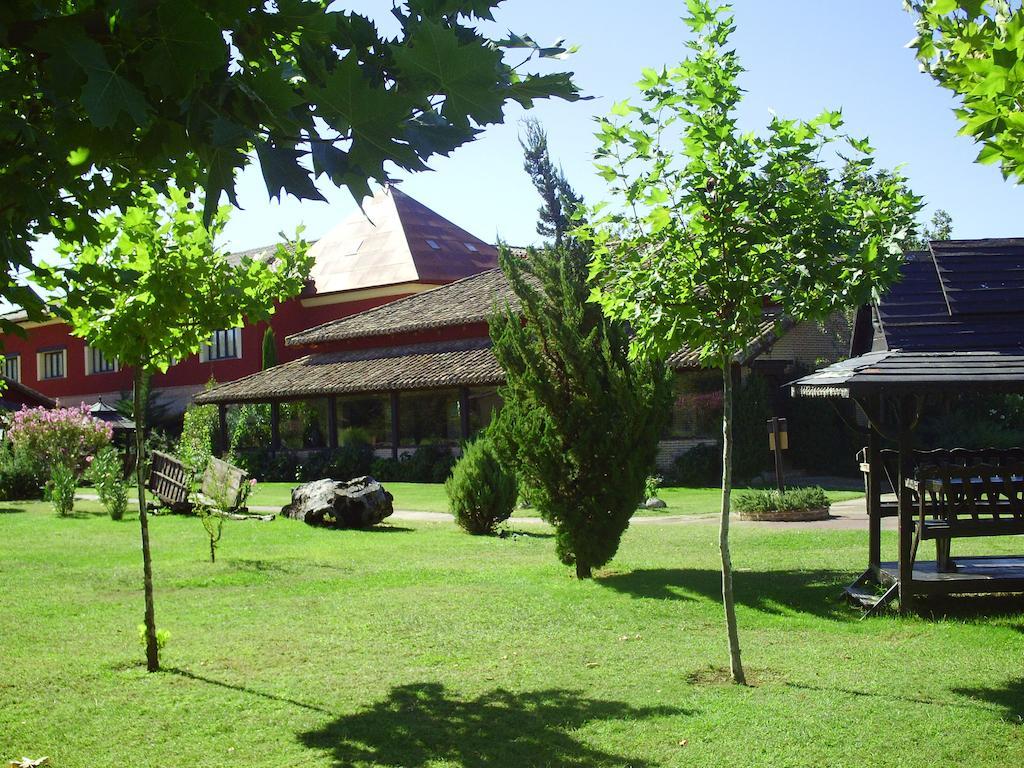 Hotel El Mirlo Blanco Candeleda Zewnętrze zdjęcie